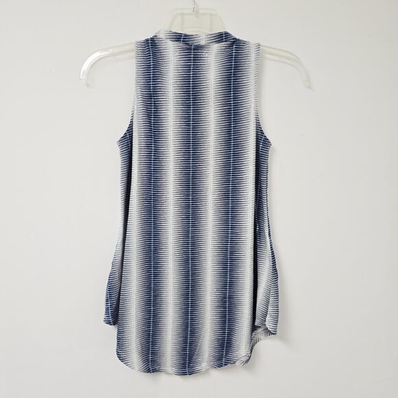 Carve Designs Top Small Womens Middleton Sleeveless Button Front Blue V-neck - Picture 3 of 10